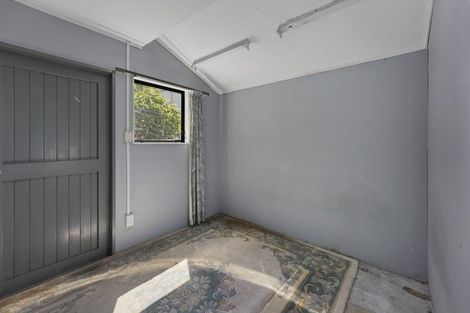 Photo of property in 201 Queens Drive, Lyall Bay, Wellington, 6022