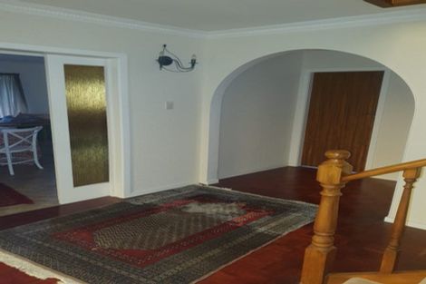 Photo of property in 5 Westview Grove, Miramar, Wellington, 6022