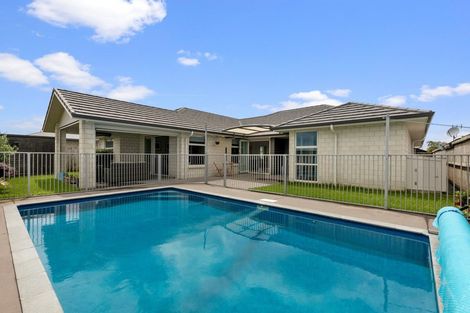 Photo of property in 34 Hiria Crescent, Papamoa Beach, Papamoa, 3118