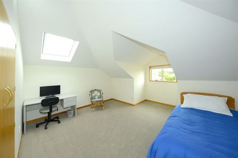 Photo of property in 3 Althorp Place, Avonhead, Christchurch, 8042