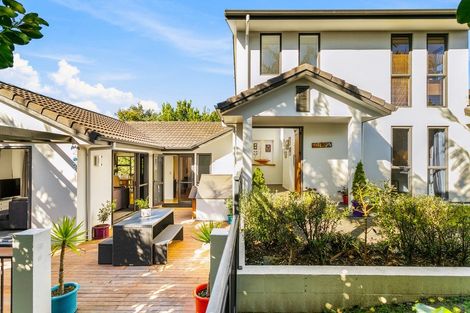 Photo of property in 37 Blue Heron Rise, Stanmore Bay, Whangaparaoa, 0932