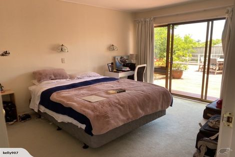 Photo of property in 16 Oliver Twist Avenue, Mellons Bay, Auckland, 2014