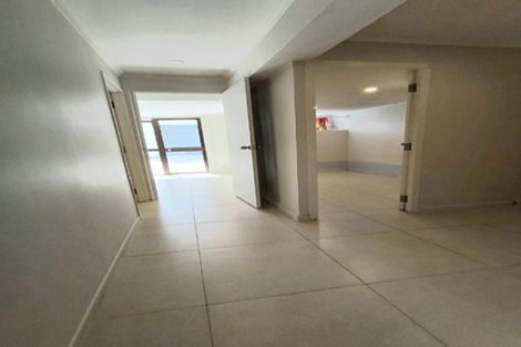 Photo of property in 86d Kelman Road, Kelston, Auckland, 0602