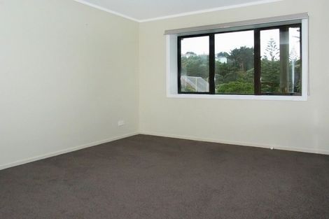 Photo of property in 40 Whanake Street, Titahi Bay, Porirua, 5022