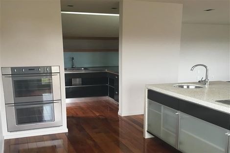 Photo of property in 67 Huatoki Street, Vogeltown, New Plymouth, 4310