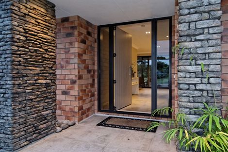 Photo of property in 82a Shaw Road, Oratia, Auckland, 0604