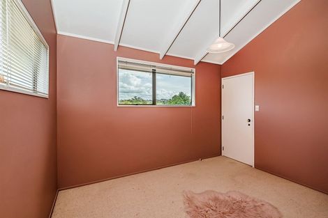 Photo of property in 5 Baltimore Place, Forrest Hill, Auckland, 0620