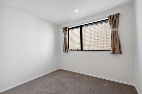 Photo of property in 46 Celestial Crescent, Orewa, 0931