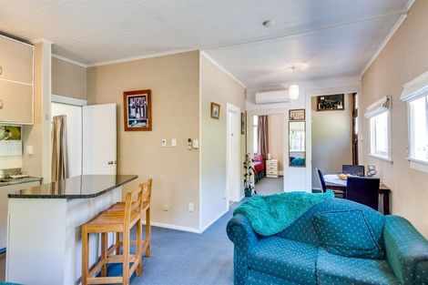 Photo of property in 46 Coote Road, Bluff Hill, Napier, 4110