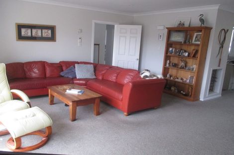 Photo of property in 30 Manor Drive, Stokes Valley, Lower Hutt, 5019