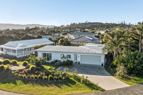 Photo of property in 2 Taimoana Close, Mangawhai Heads, Mangawhai, 0505