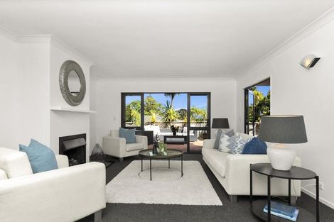 Photo of property in 11 The Close, Greenhithe, Auckland, 0632