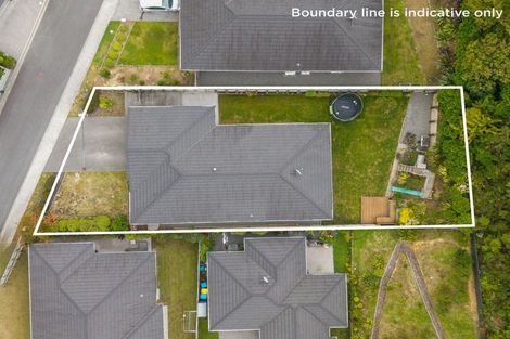 Photo of property in 28 Mooring Close, Whitby, Porirua, 5024