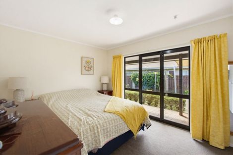 Photo of property in 6 Alan Styles Place, Greenmeadows, Napier, 4112