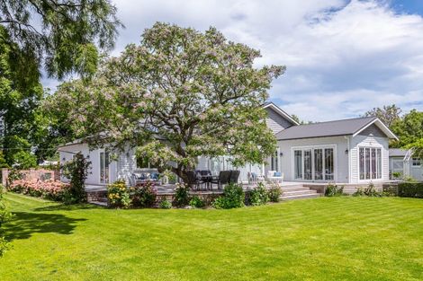 Photo of property in 16 Main Street, Greytown, 5712