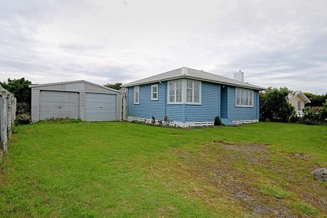 Photo of property in 167 Tasman Street, Opunake, 4616