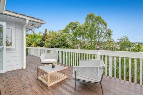 Photo of property in 14 Theban Place, Totara Vale, Auckland, 0629