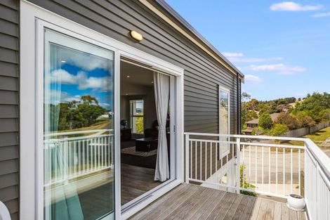 Photo of property in 47 Cleat Street, Whitby, Porirua, 5024