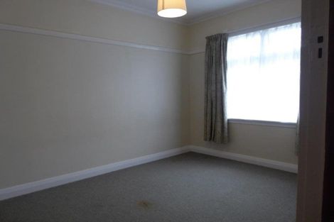 Photo of property in 22 Saint Albans Grove, Woburn, Lower Hutt, 5010