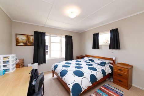 Photo of property in 16 Kingston Street, Awapuni, Palmerston North, 4412