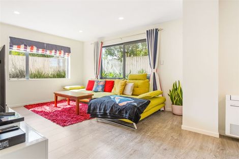 Photo of property in 14 Kotuku Street, Te Atatu Peninsula, Auckland, 0610