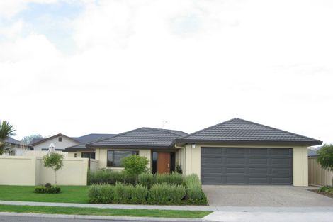 Photo of property in 84 Brookvale Road, Havelock North, 4130