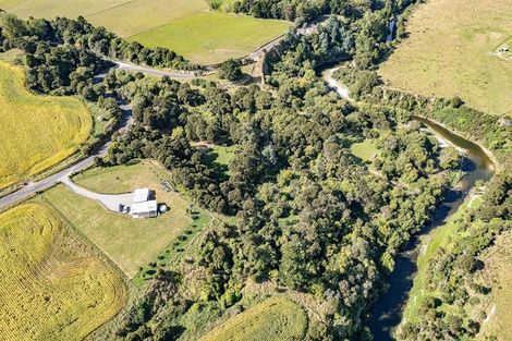 Photo of property in 1597 Turakina Valley Road, Marton, Whanganui, 4581