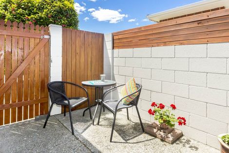 Photo of property in 17 Kiwi Street, Heretaunga, Upper Hutt, 5018