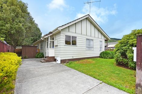 Photo of property in 8a Amber Grove, Birchville, Upper Hutt, 5018