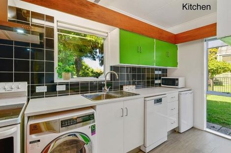 Photo of property in 100 Lake Road, Koutu, Rotorua, 3010