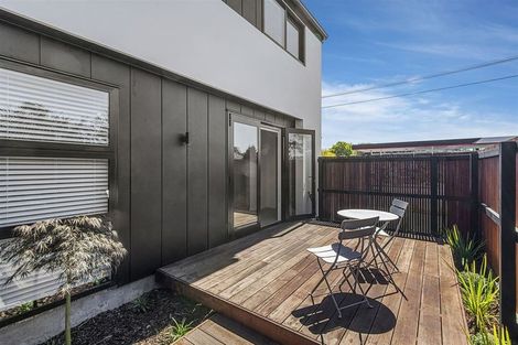 Photo of property in 2/112 Milton Street, Somerfield, Christchurch, 8024