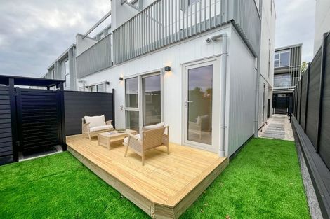 Photo of property in 13/9 Aeroview Drive, Beach Haven, Auckland, 0626