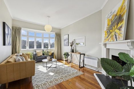 Photo of property in 18 Carrington Street, Mount Cook, Wellington, 6021