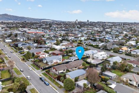 Photo of property in 2/37 Petrie Street, Richmond, Christchurch, 8013