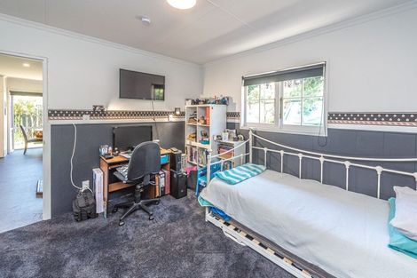 Photo of property in 2 Montgomery Road, Otamatea, Whanganui, 4501