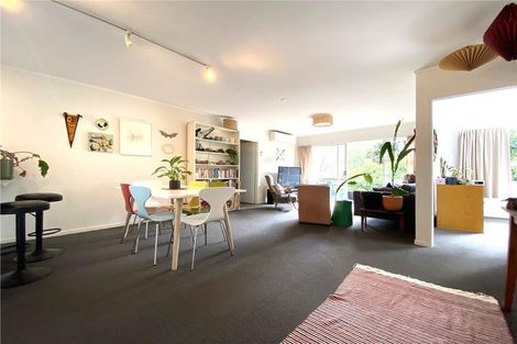 Photo of property in 7/15a Oates Road, Glen Eden, Auckland, 0602