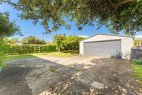 Photo of property in 586 Te Atatu Road, Te Atatu Peninsula, Auckland, 0610