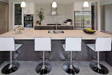 Photo of property in 82a Shaw Road, Oratia, Auckland, 0604