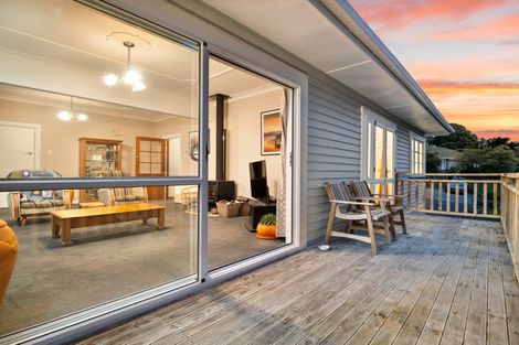 Photo of property in 8 Rosehill Road, Macandrew Bay, Dunedin, 9077