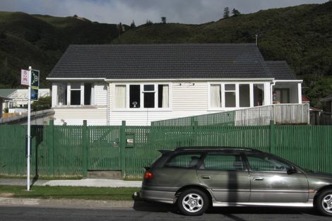 Photo of property in 32 Hay Street, Naenae, Lower Hutt, 5011