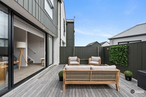 Photo of property in 15/6 Oswald Crescent, Paparangi, Wellington, 6037