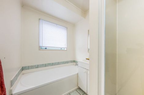 Photo of property in 4a Viola Avenue, Mangere East, Auckland, 2024