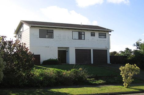 Photo of property in 9 Whitmore Grove, Waikanae Beach, Waikanae, 5036