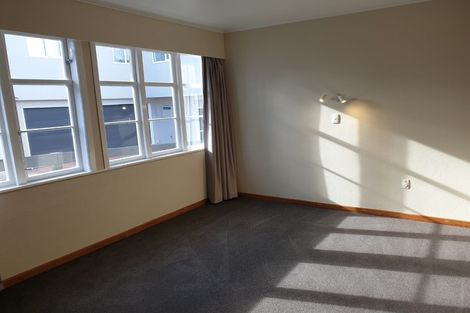 Photo of property in 40 Mana Esplanade, Paremata, Porirua, 5026
