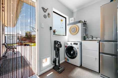 Photo of property in 12 Leask Street, Omakau, 9376