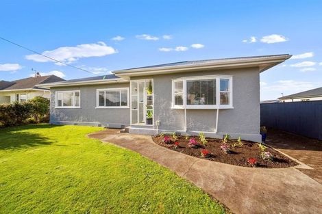 Photo of property in 18 Albion Street, Hawera, 4610