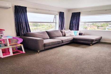 Photo of property in 126 Maire Road, Orewa, 0931