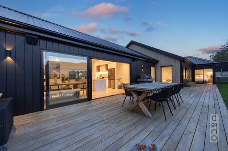 Photo of property in 7 Robert Might Road, Kumeu, 0810