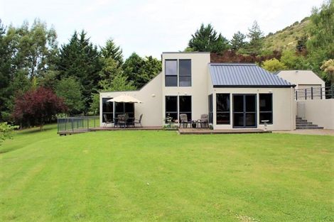 Photo of property in 94 Cormacks-kia Ora Road, Cormacks, Oamaru, 9495