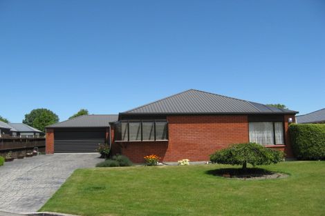 Photo of property in 14 Wardour Mews, Avonhead, Christchurch, 8042